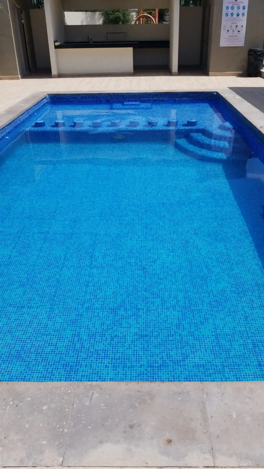 Alberca residencial cristalina